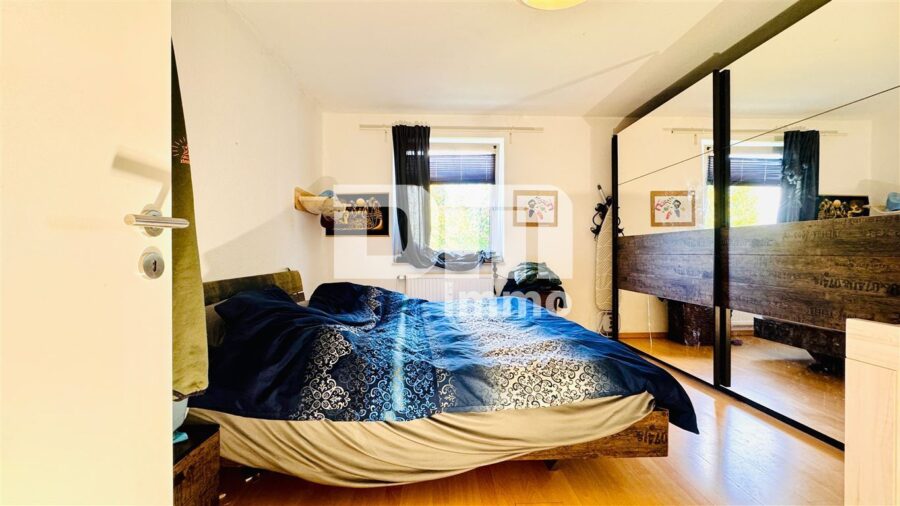 WE1 - Moderne Vierzimmerwohnung BJ 1991 mit sonnigem Balkon in zentraler Lage - Schlafzimmer